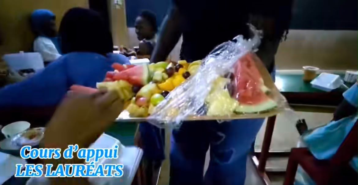 Moment de convivialité pendant la rupture